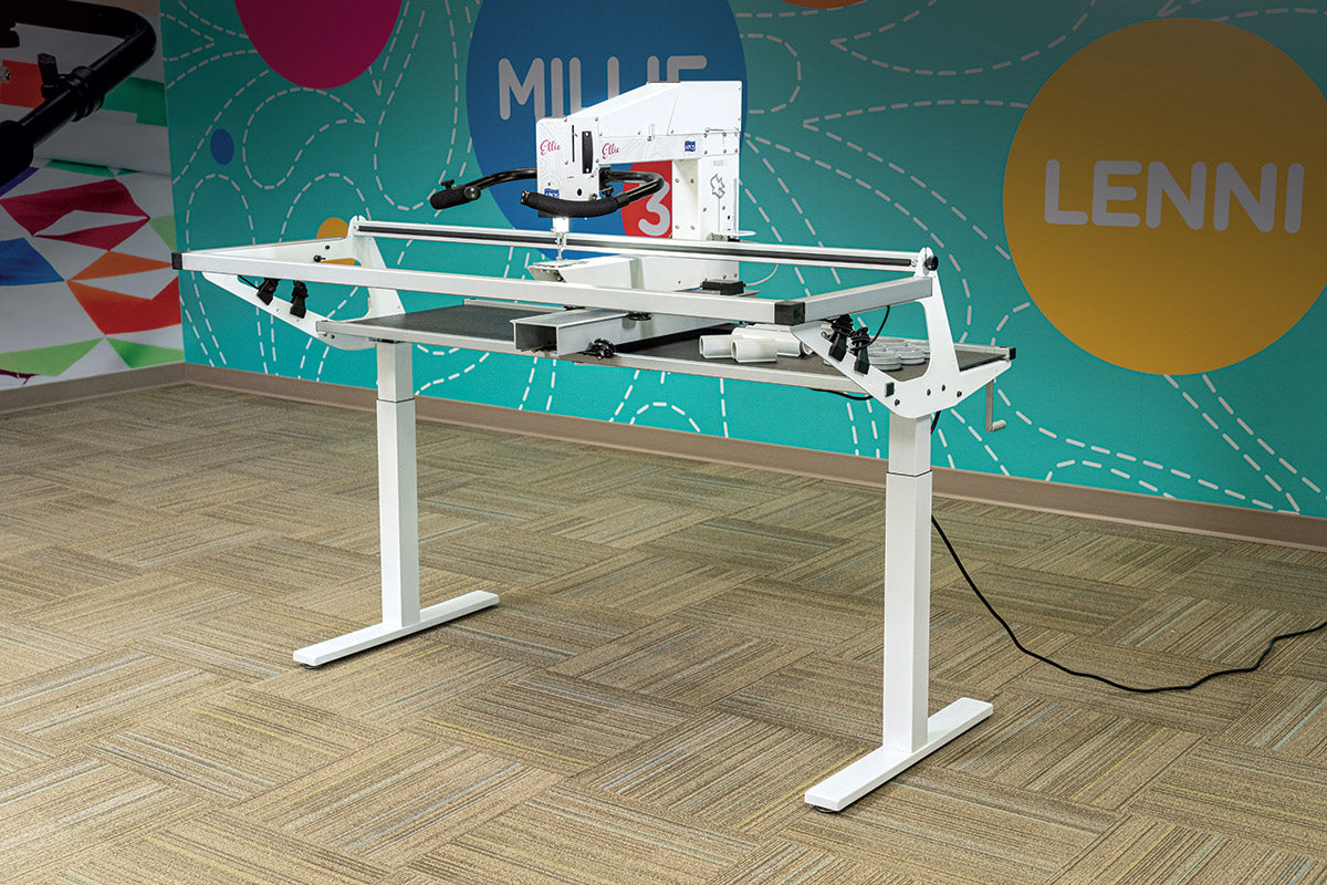 Ellie Plus Halo Table